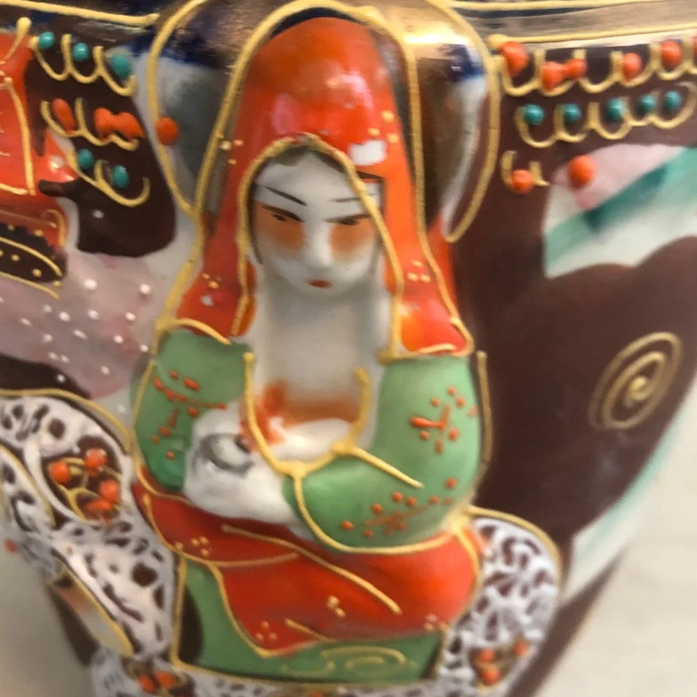 Satsuma Moriage Vase Raised Relief Elephant Geisha Cobalt n Brown Made in Japan